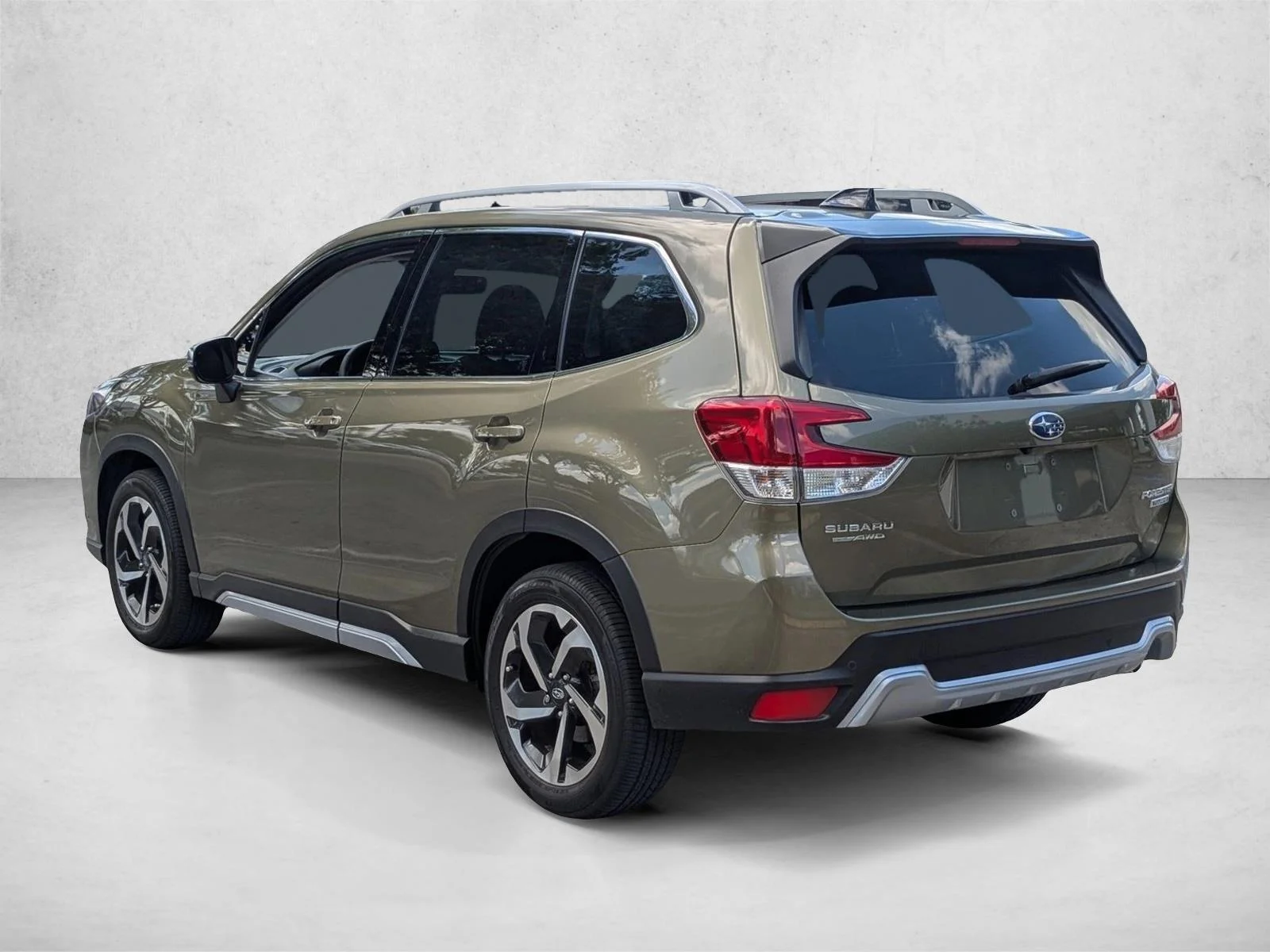 Used 2024 Green Subaru Touring image 8