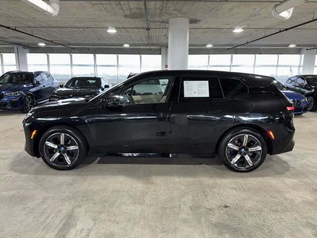 Certified Used 2024 Black Sapphire Metallic BMW xDrive50 image 5