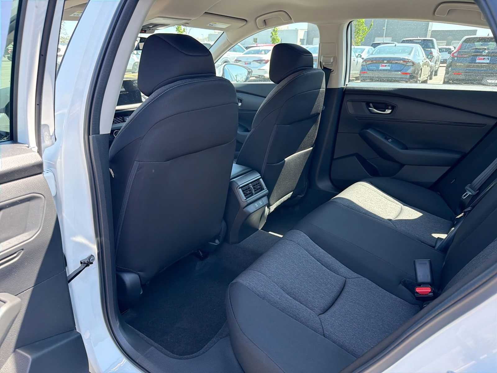 New 2026 Platinum White Pearl Honda LX image 12