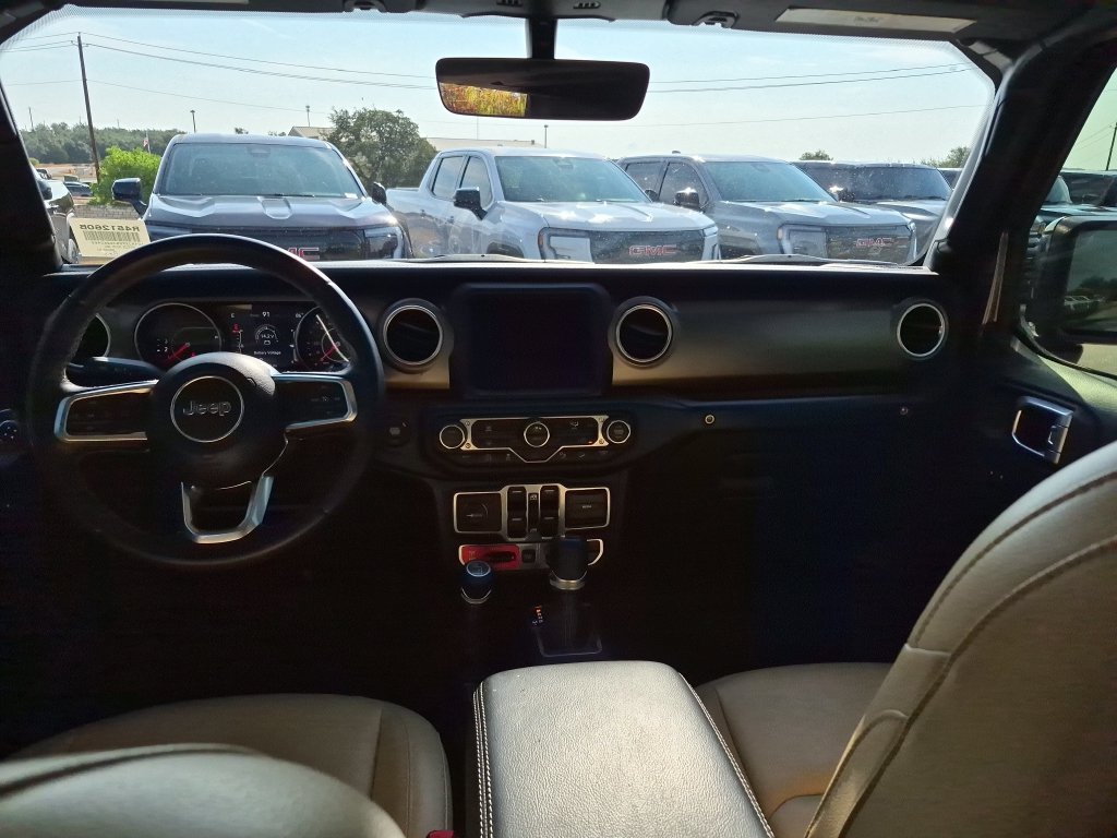 Used 2018 Gray Jeep Unlimited Rubicon image 31