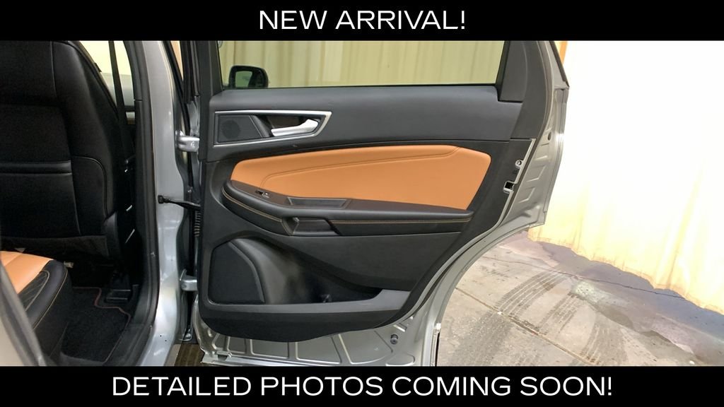 Used 2024 Silver Metallic Ford Titanium image 13