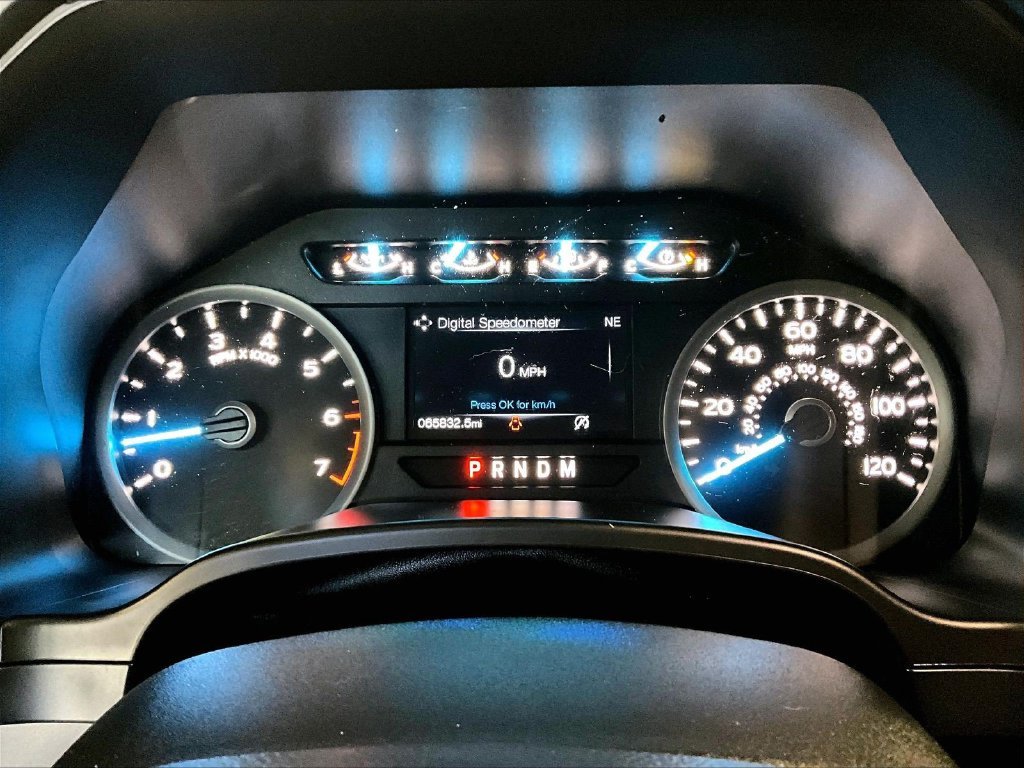 Used 2020 White Ford XLT image 25