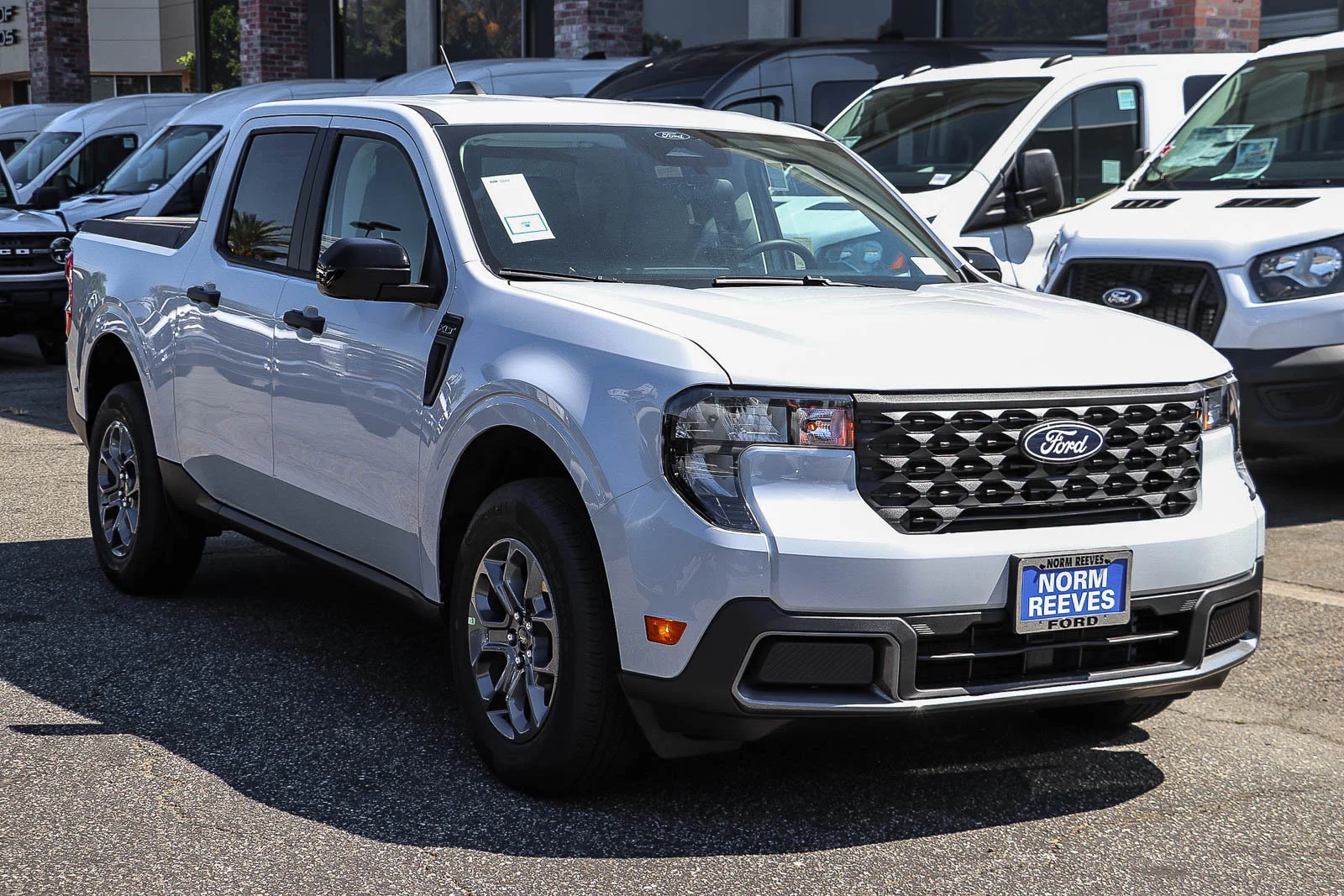 New 2026 Space White Metallic Ford XLT image 3