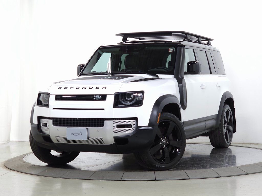 2023 Land Rover Defender SE