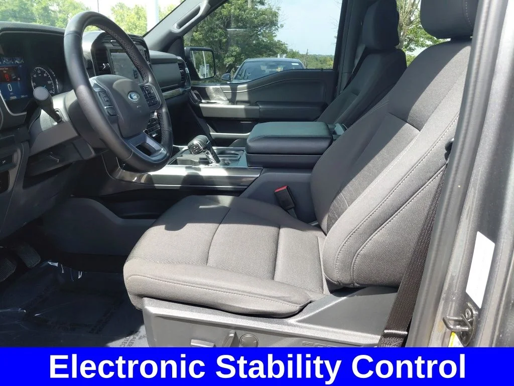 Used 2023 Gray Ford XLT image 23