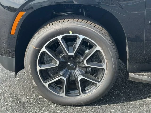 2026 Chevrolet Suburban RST - Photo 16