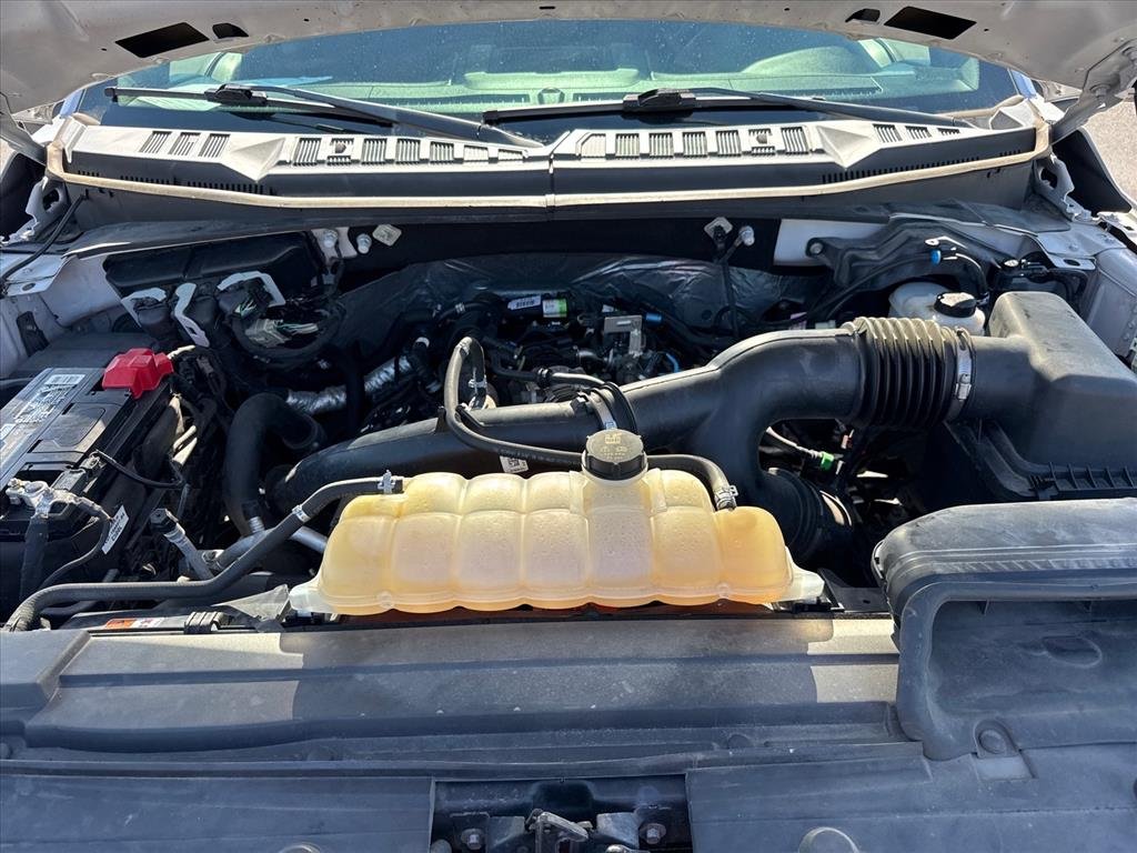 Used 2019 Ingot Silver Ux Ford XL image 29