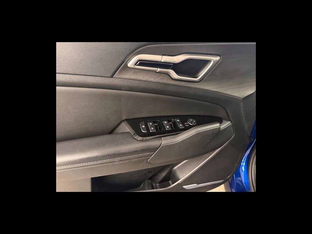 Used 2023 Blue Kia X-Line image 12