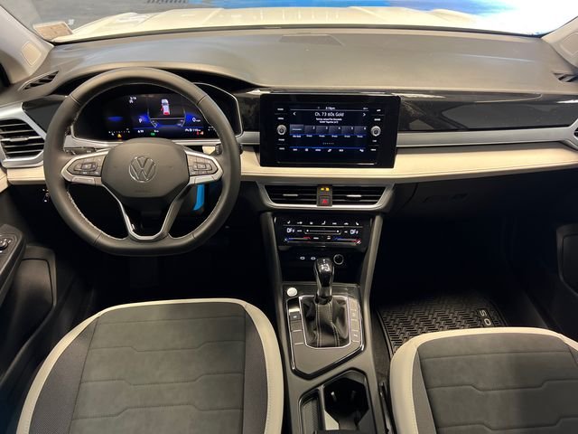 New 2026 White Volkswagen 1.5T SE image 11
