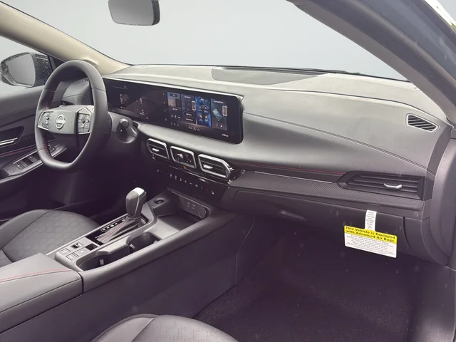 New 2026 Atlantic Gray Metallic / Super Black Two-tone Nissan SR image 16