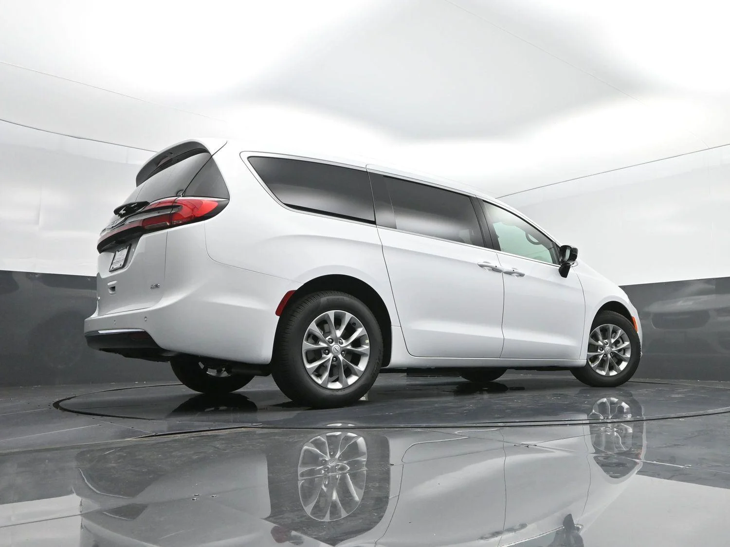 2026 Chrysler Pacifica Select - Photo 36