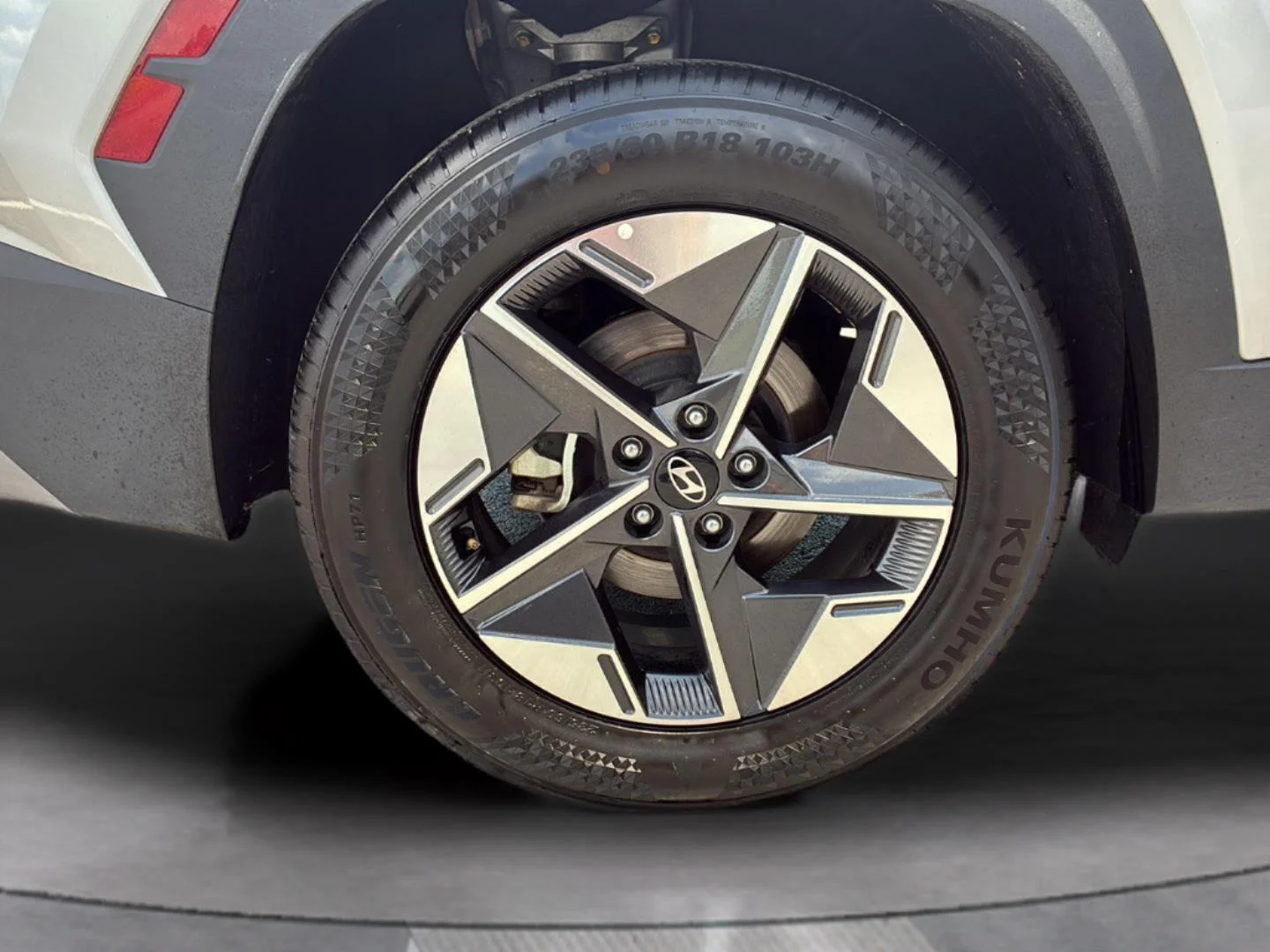 Used 2025 Shimmering Silver Hyundai SEL image 25