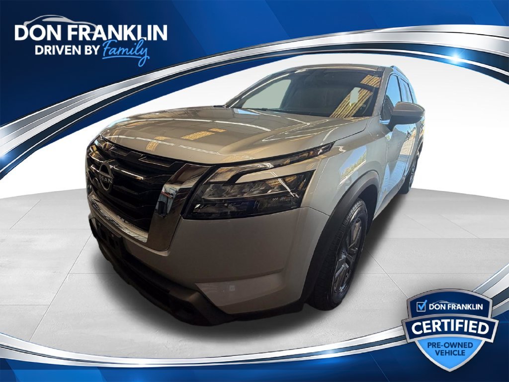 Used 2025 Silver Nissan SV image 1