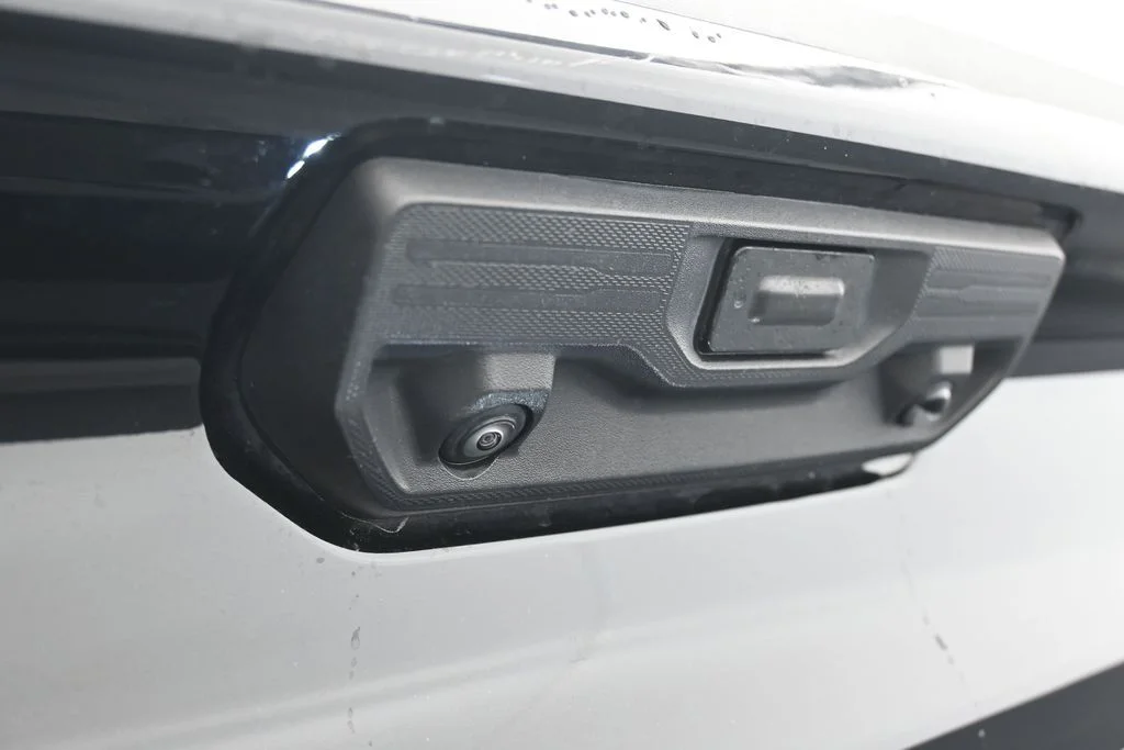 Used 2024 Black Chevrolet Custom image 30