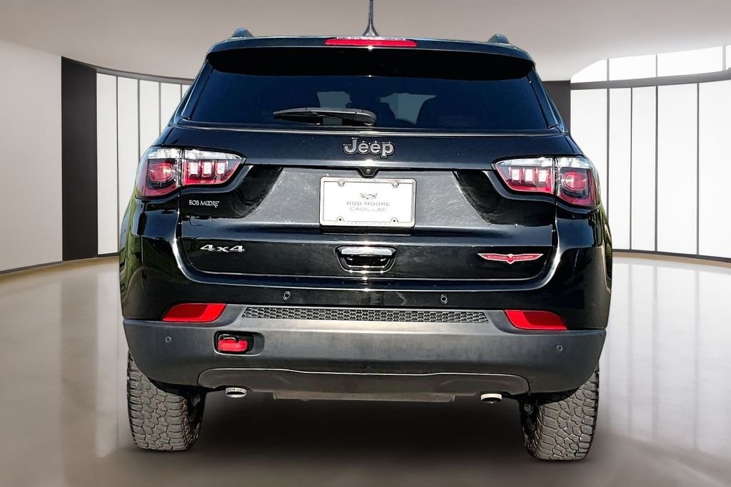 Used 2024 Black Jeep Trailhawk image 4