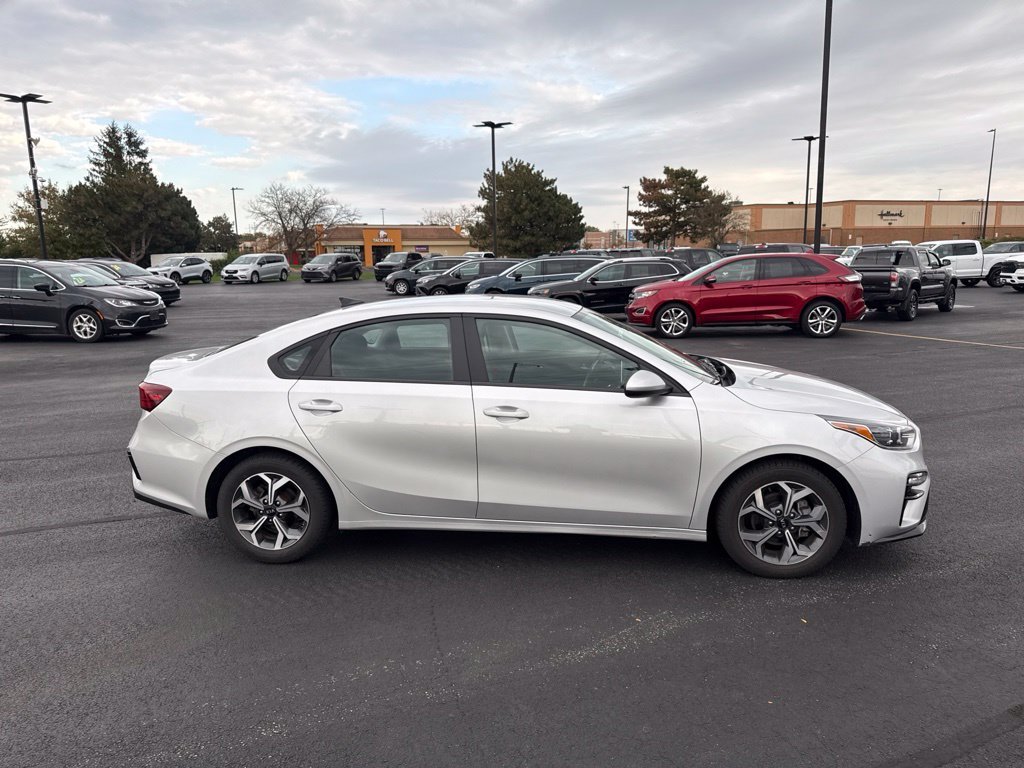 Used 2021 Silver Kia LXS image 5