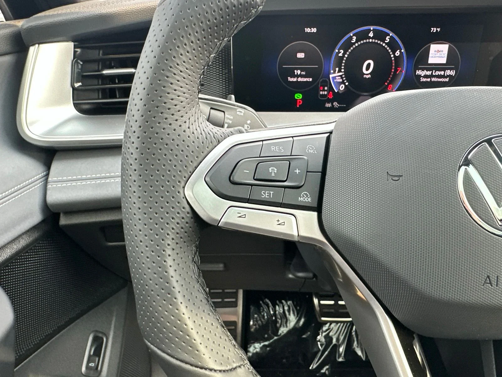 New 2026 Black Volkswagen 2.0T SE R-Line Black image 47