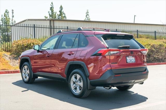 Certified Used 2023 RUBY FLARE PEARL Toyota  image 11