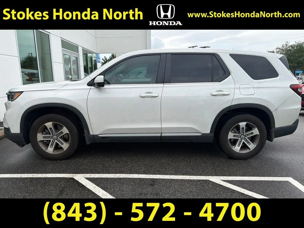 Used 2025  Honda EX-L image 8