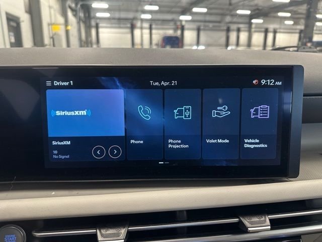 Used 2025 Black Hyundai SEL image 24