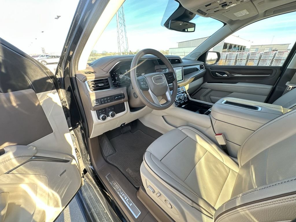 Used 2023 Black GMC Denali image 12