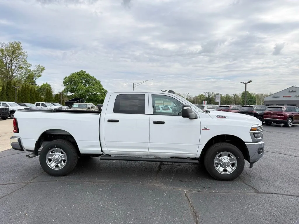 2025 RAM 2500 Tradesman - Photo 9
