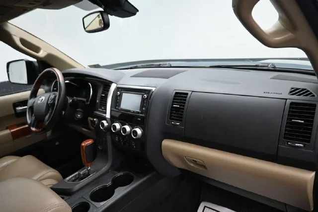 Used 2018 Shoreline Mist Toyota Platinum image 14