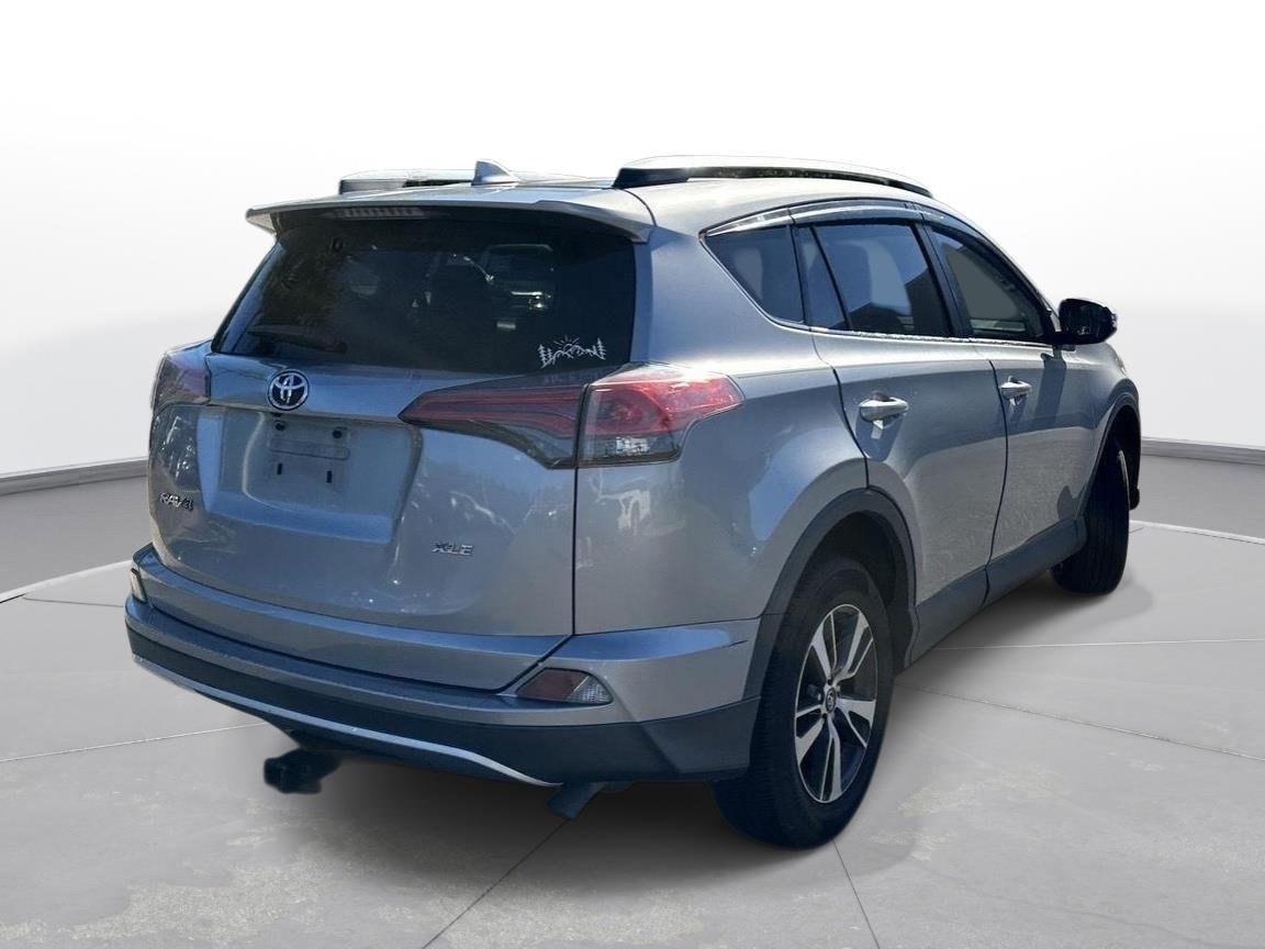 Used 2016 Silver Sky Metallic Toyota XLE image 6
