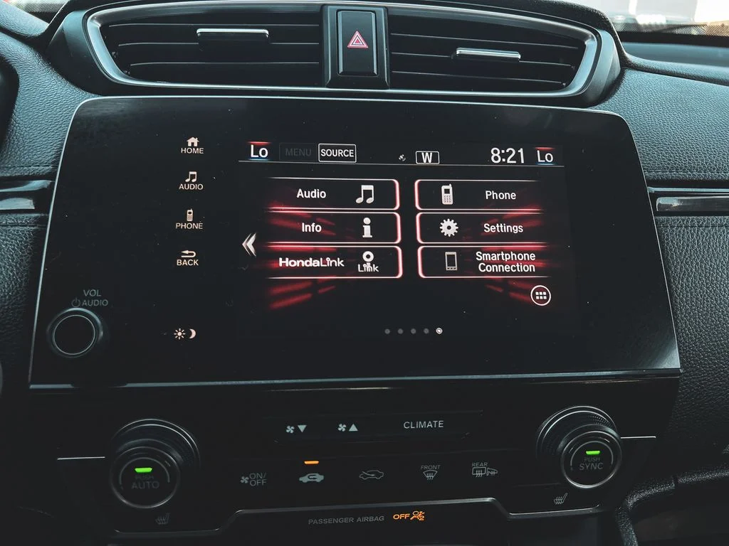 Used 2022 White Honda EX image 21