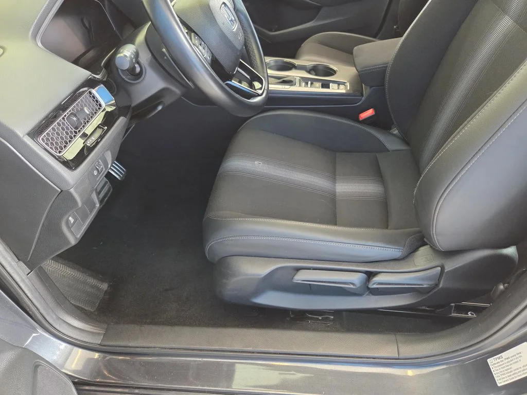 2025 Honda Civic Sport - Photo 12