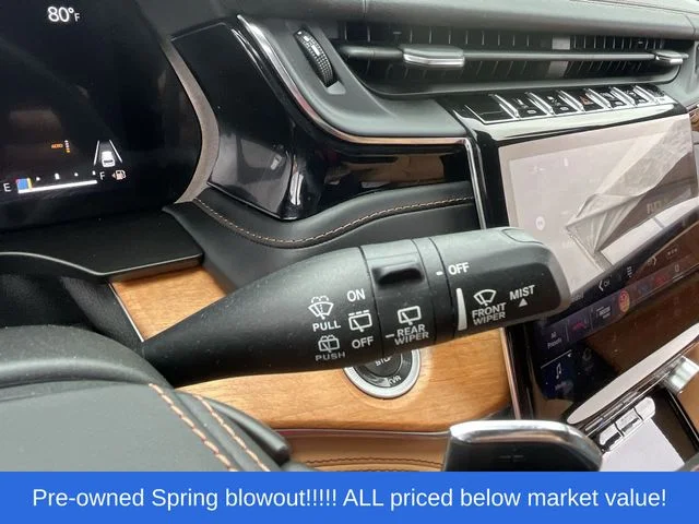 Used 2022 Black Jeep Summit Reserve image 22