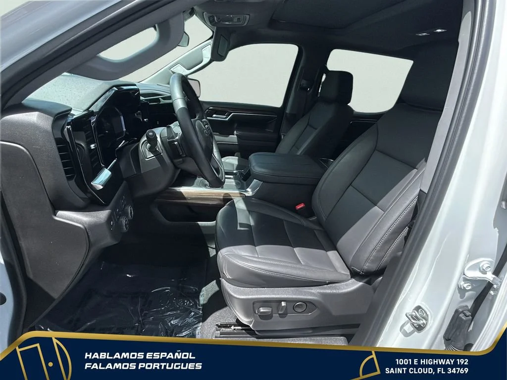 Used 2026 Summit White Chevrolet RST image 29