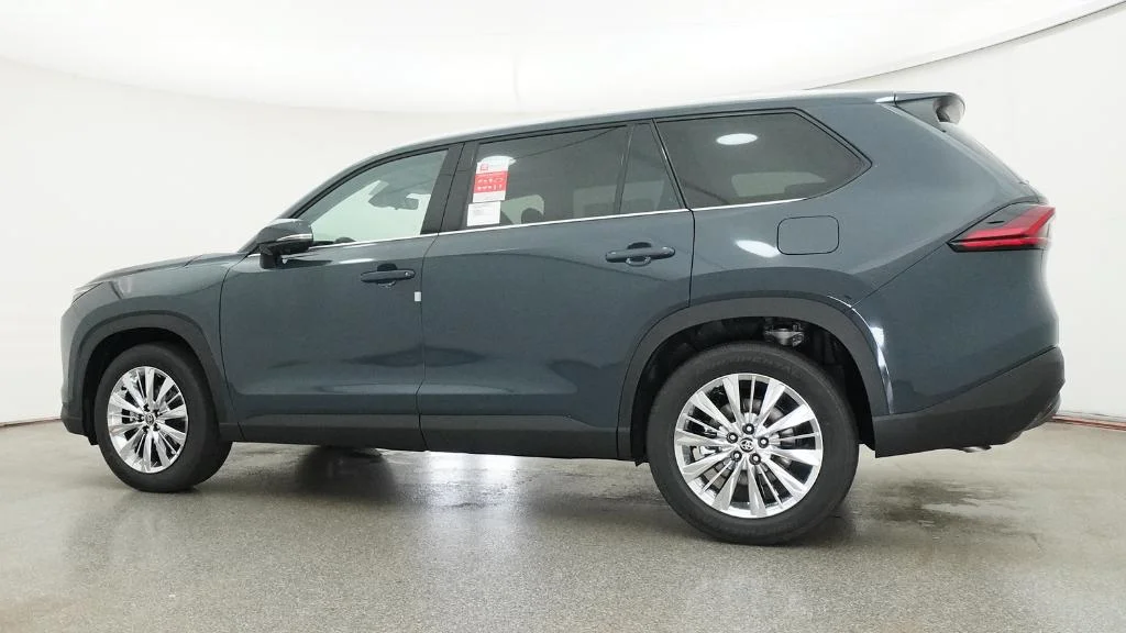 New 2026 Storm Cloud Toyota Platinum image 36