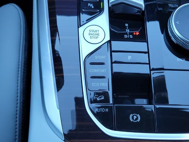 Used 2026 Blue BMW xDrive40i image 26
