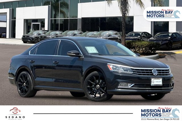 2018 Volkswagen Passat 2.0T SE w/Technology