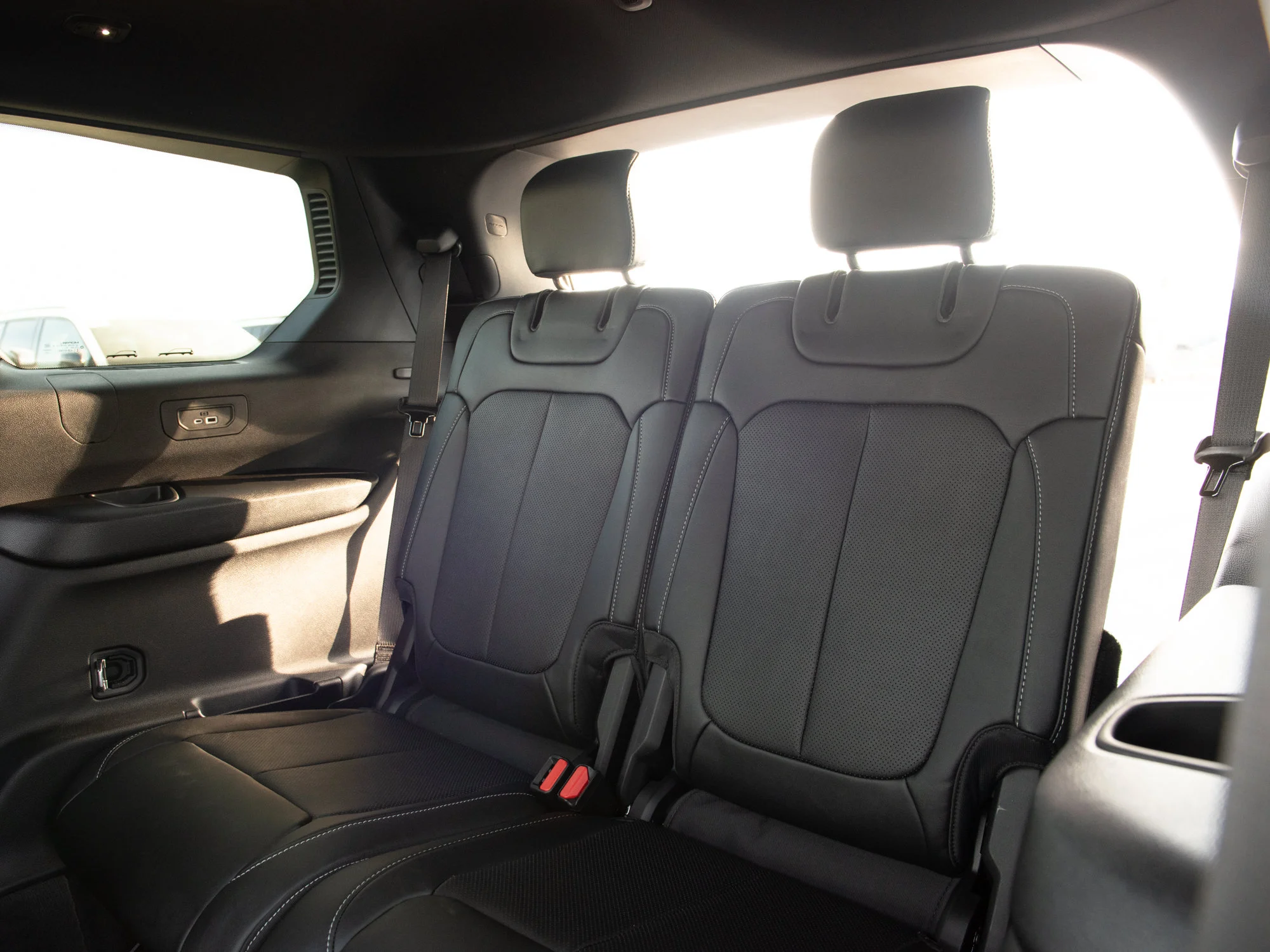 New 2026 Grey Jeep Limited Reserve* image 24