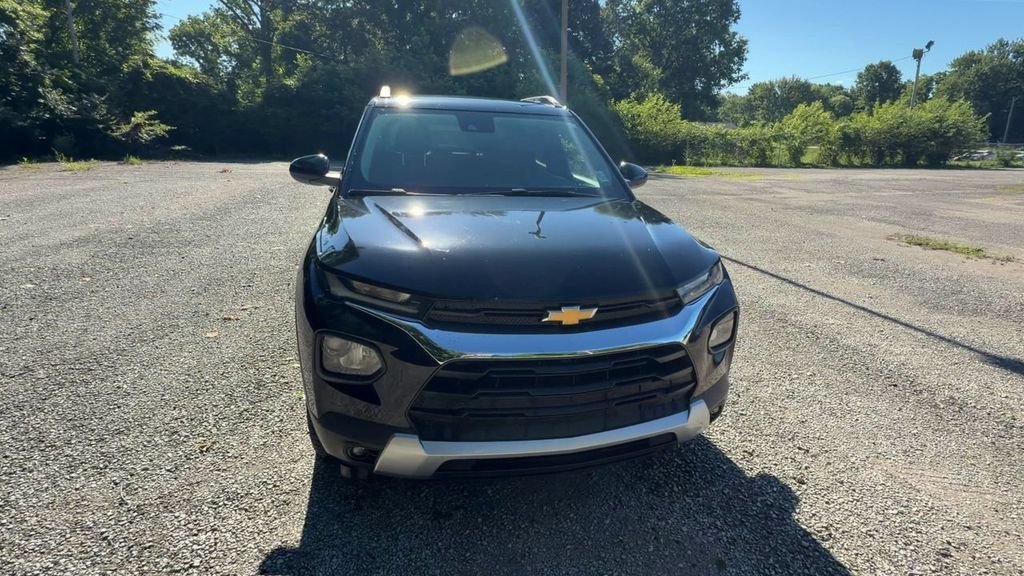Used 2021 MOSAIC BLACK METALLIC Chevrolet LT image 3