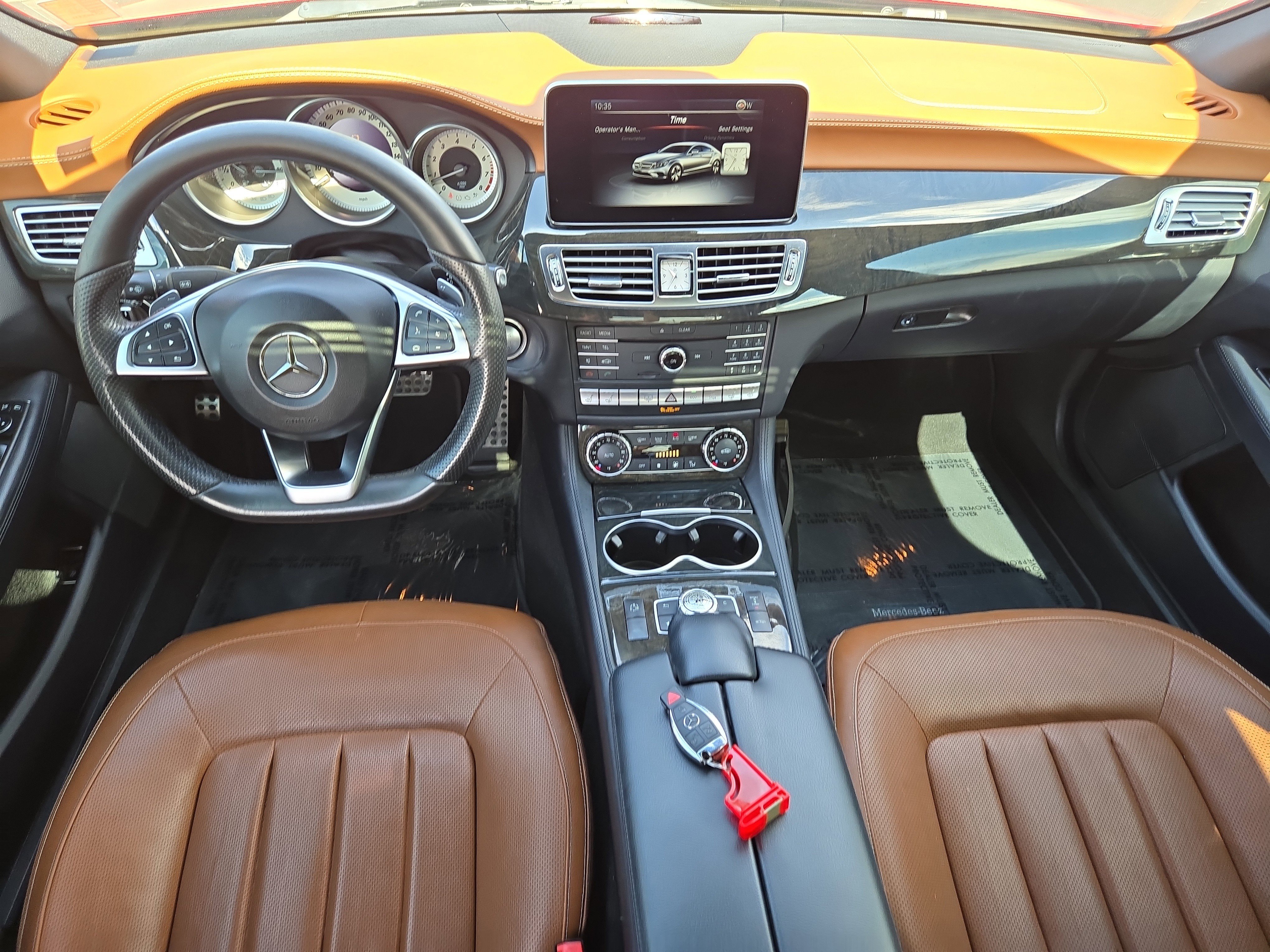 Used 2018 Red Mercedes-Benz 4MATIC® image 21