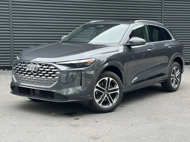 2025 Audi Q5 Premium