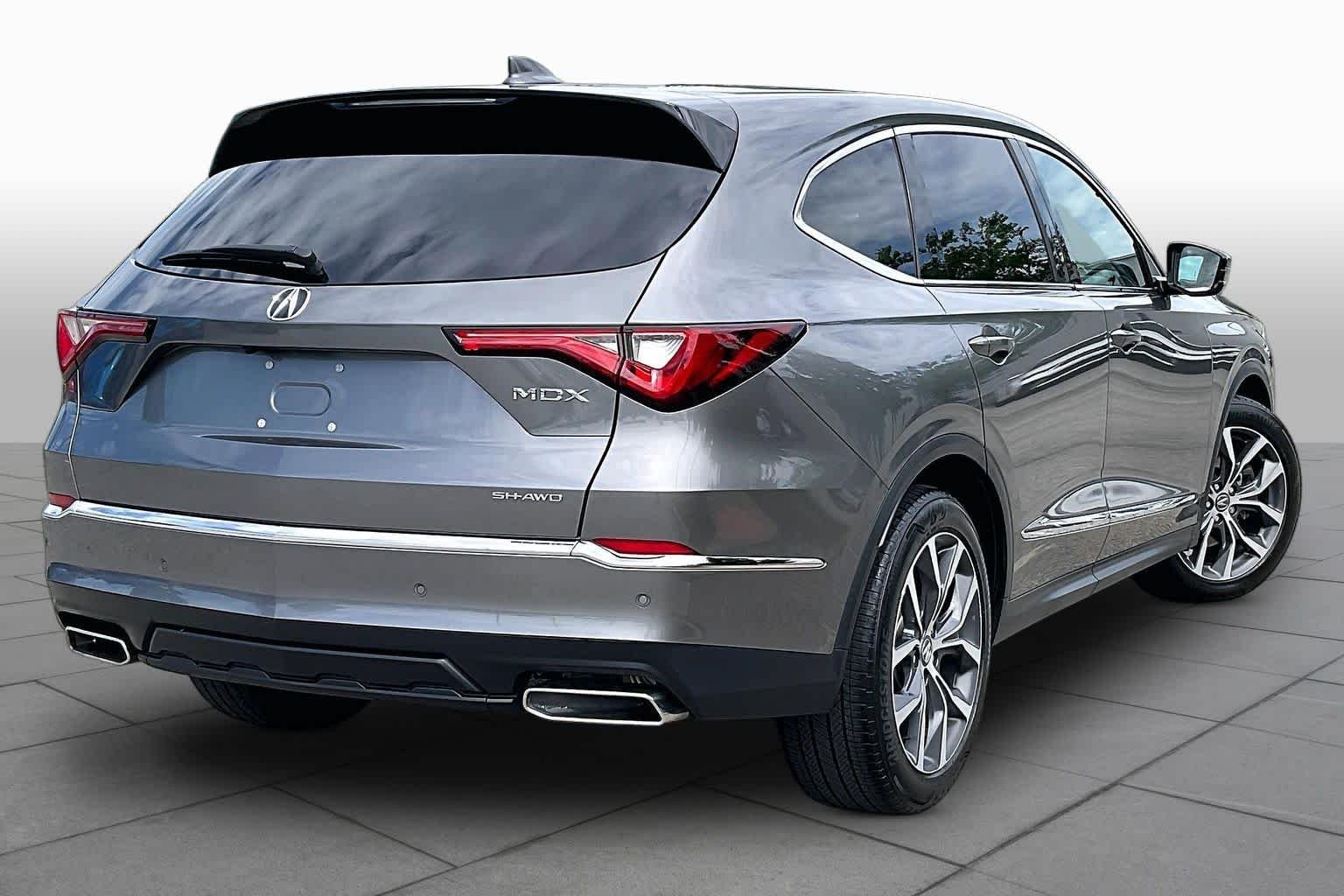 Used 2024 Liquid Carbon Metallic Acura w/Technology Package image 13