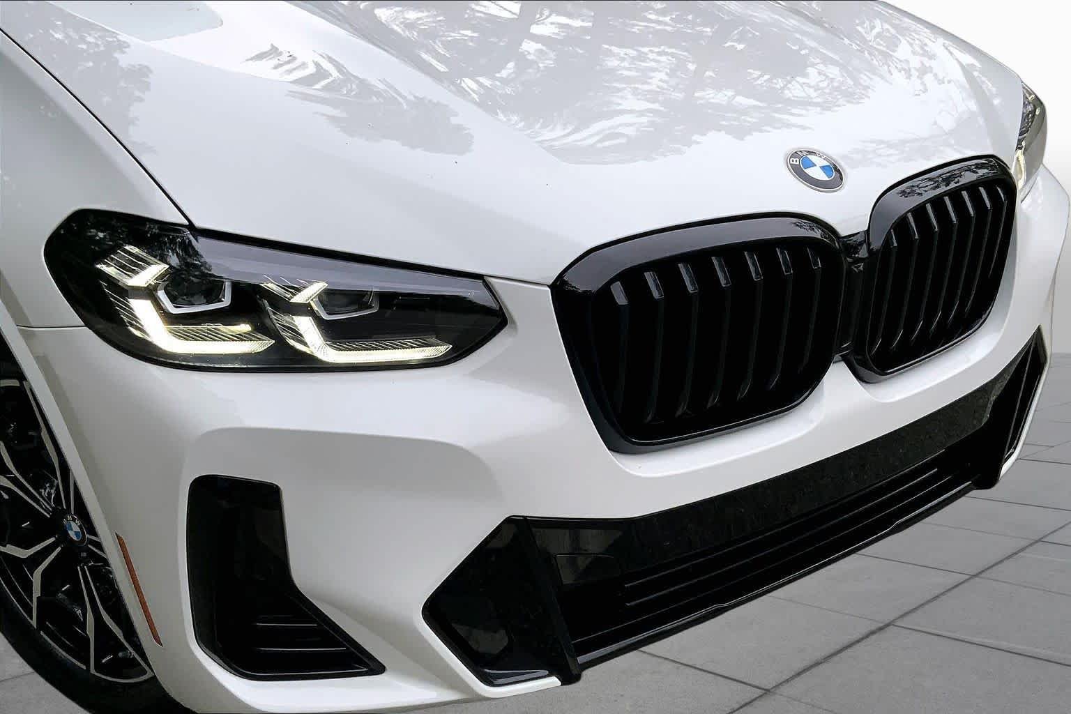 Used 2024 Alpine White BMW xDrive30i image 29