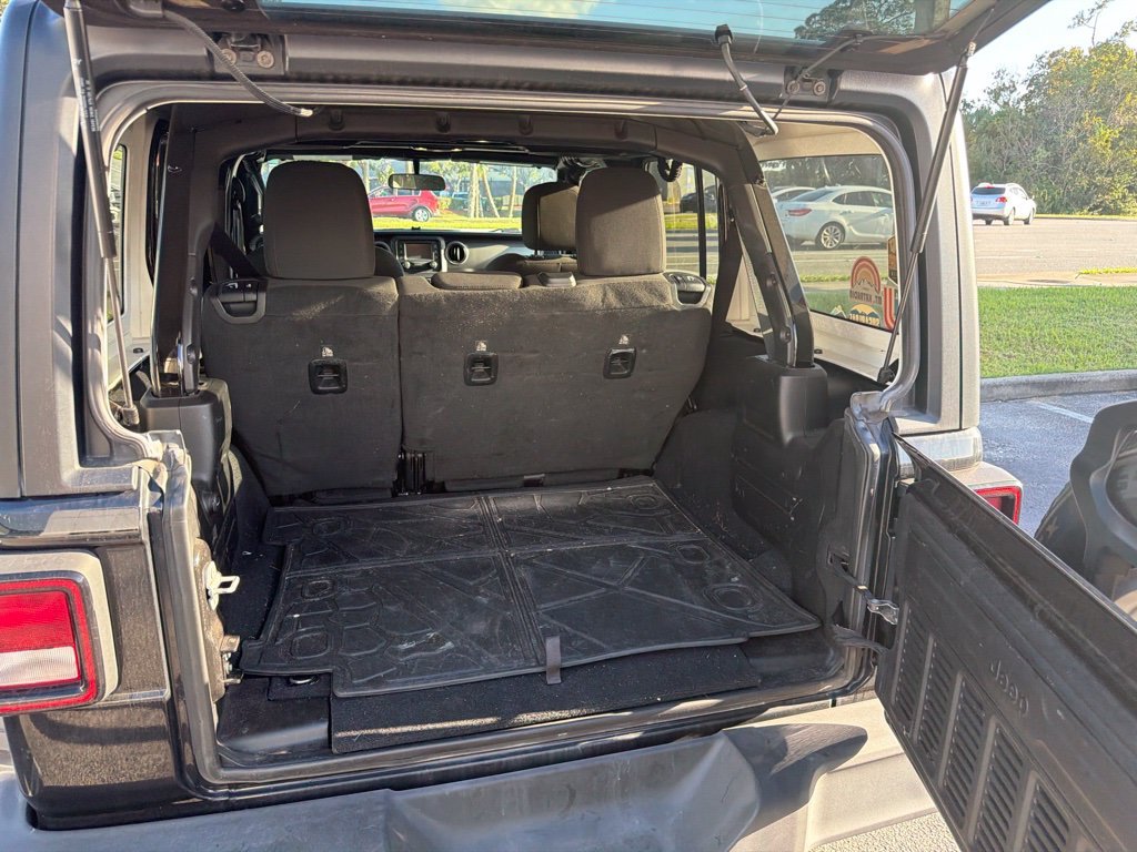 Used 2020 Black Jeep Unlimited Sport S image 16