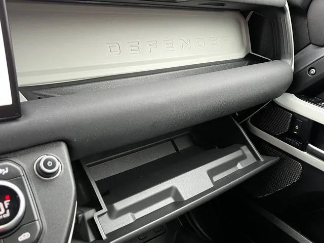 Used 2022 Gray Land Rover X-Dynamic SE image 42