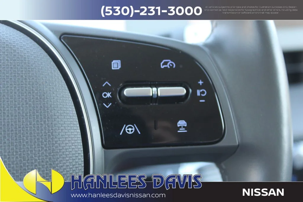 Used 2024 Gray Hyundai SEL image 28