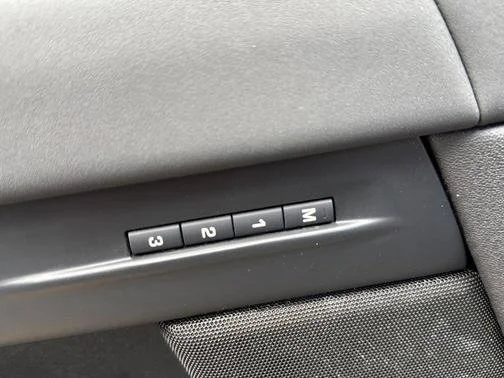 Used 2024 Gray Land Rover S image 13