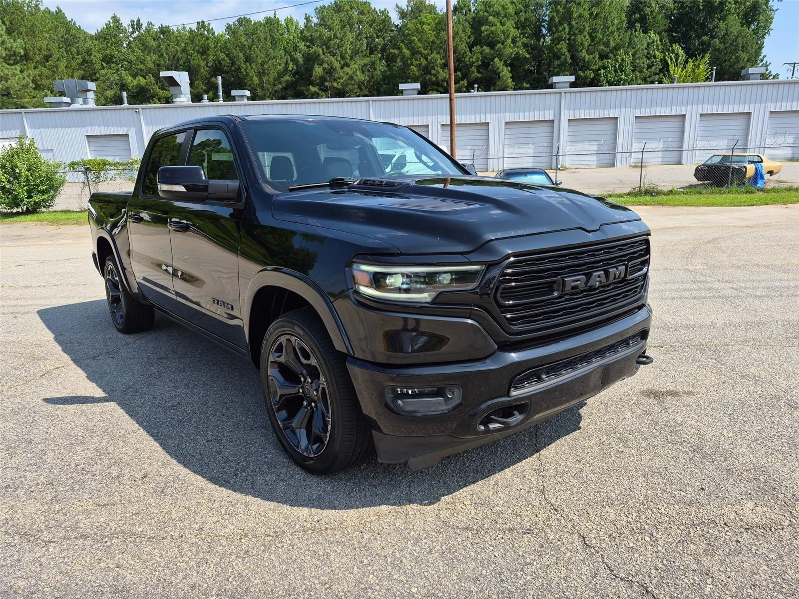 Used 2020  RAM Limited image 3