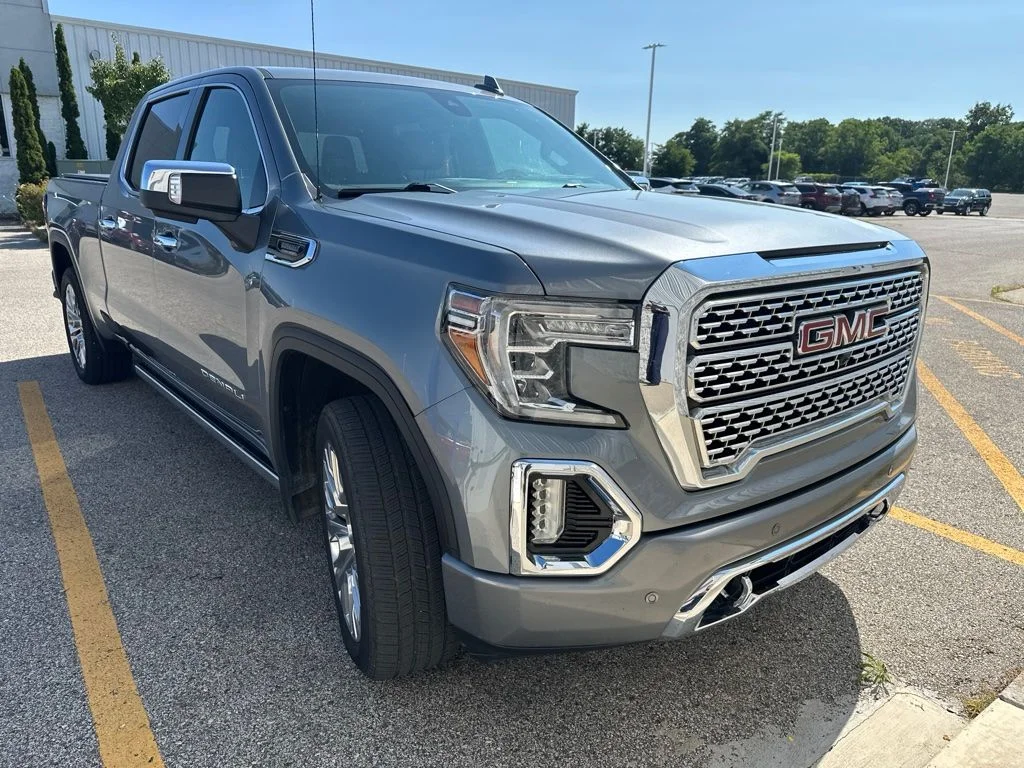 Used 2021 Gray GMC Denali image 6