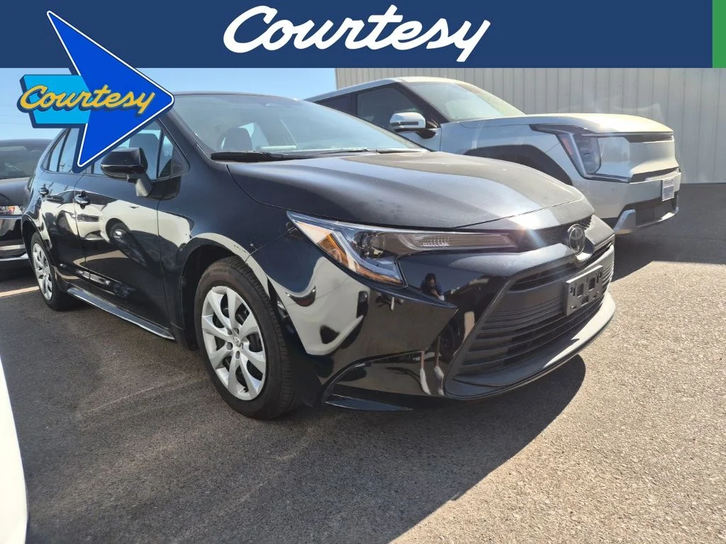 2025 Toyota Corolla LE CVT's photo