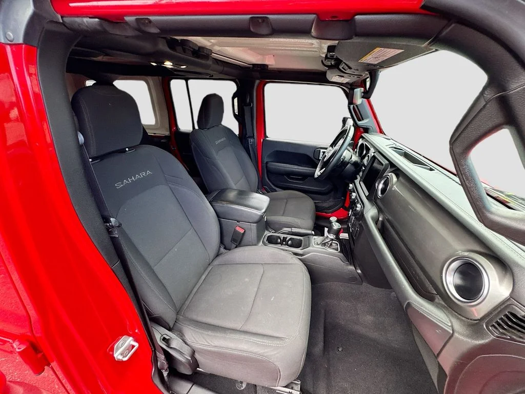Used 2022 Red Jeep Unlimited Sahara image 33