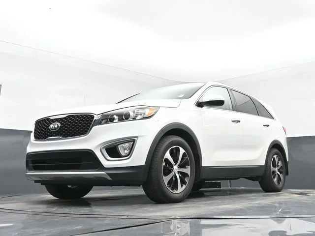 Used 2016 Snow White Pearl Kia EX image 47